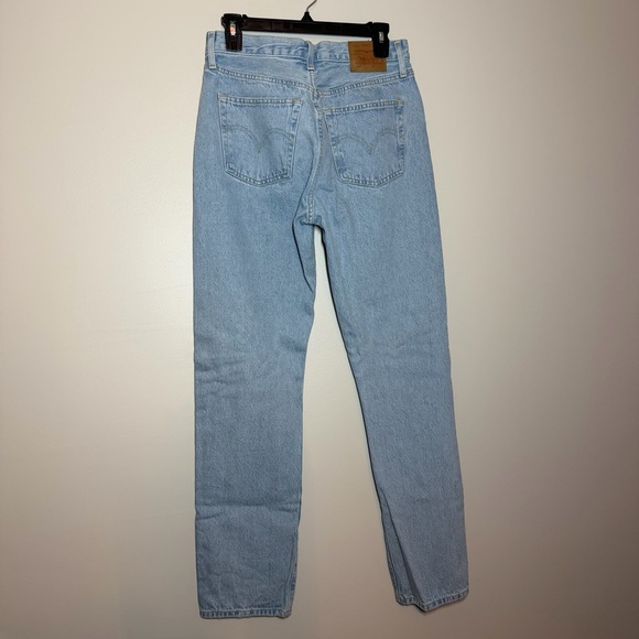 Levi's Straight Jeans in Light Blue - Picture 3 of 6